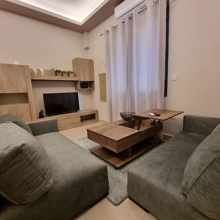 Ellis Apartment Athena Bagian luar foto