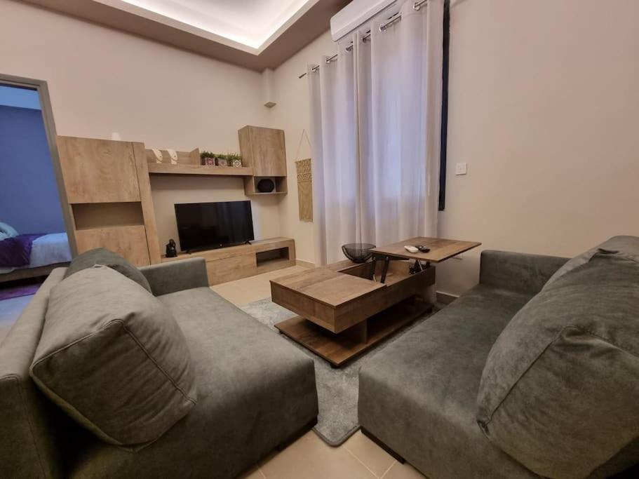 Ellis Apartment Athena Bagian luar foto