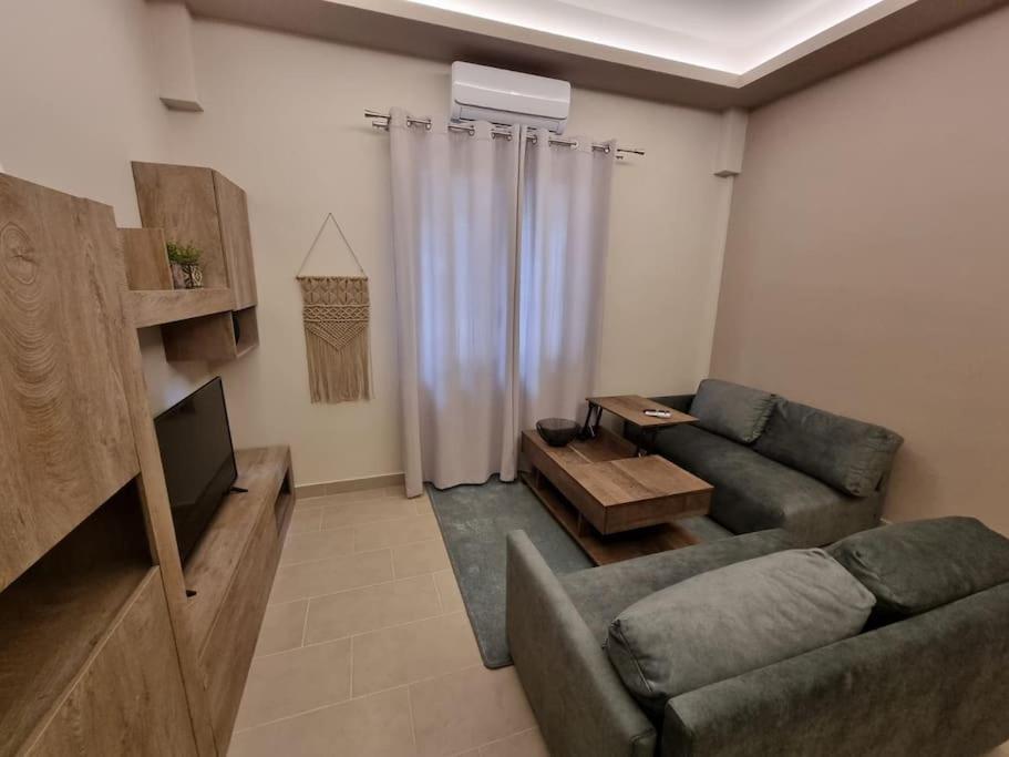 Ellis Apartment Athena Bagian luar foto